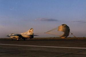 Parasute pentru franare avioane